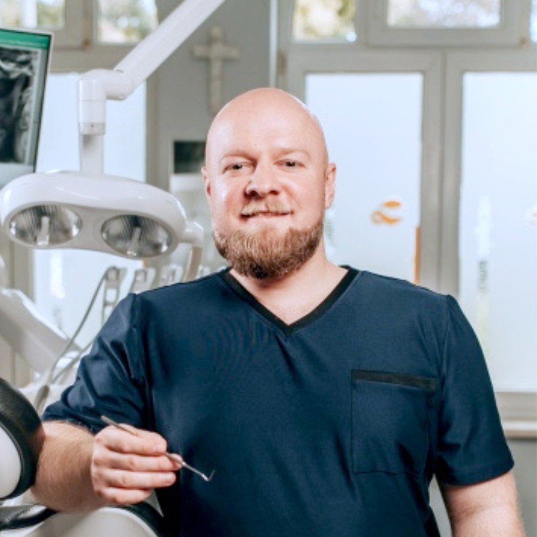 lek. dent. Miłosz Błaszczak